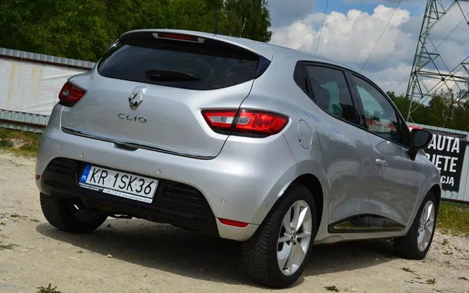 Renault Clio cena 39900 przebieg: 109000, rok produkcji 2020 z Tychy małe 326